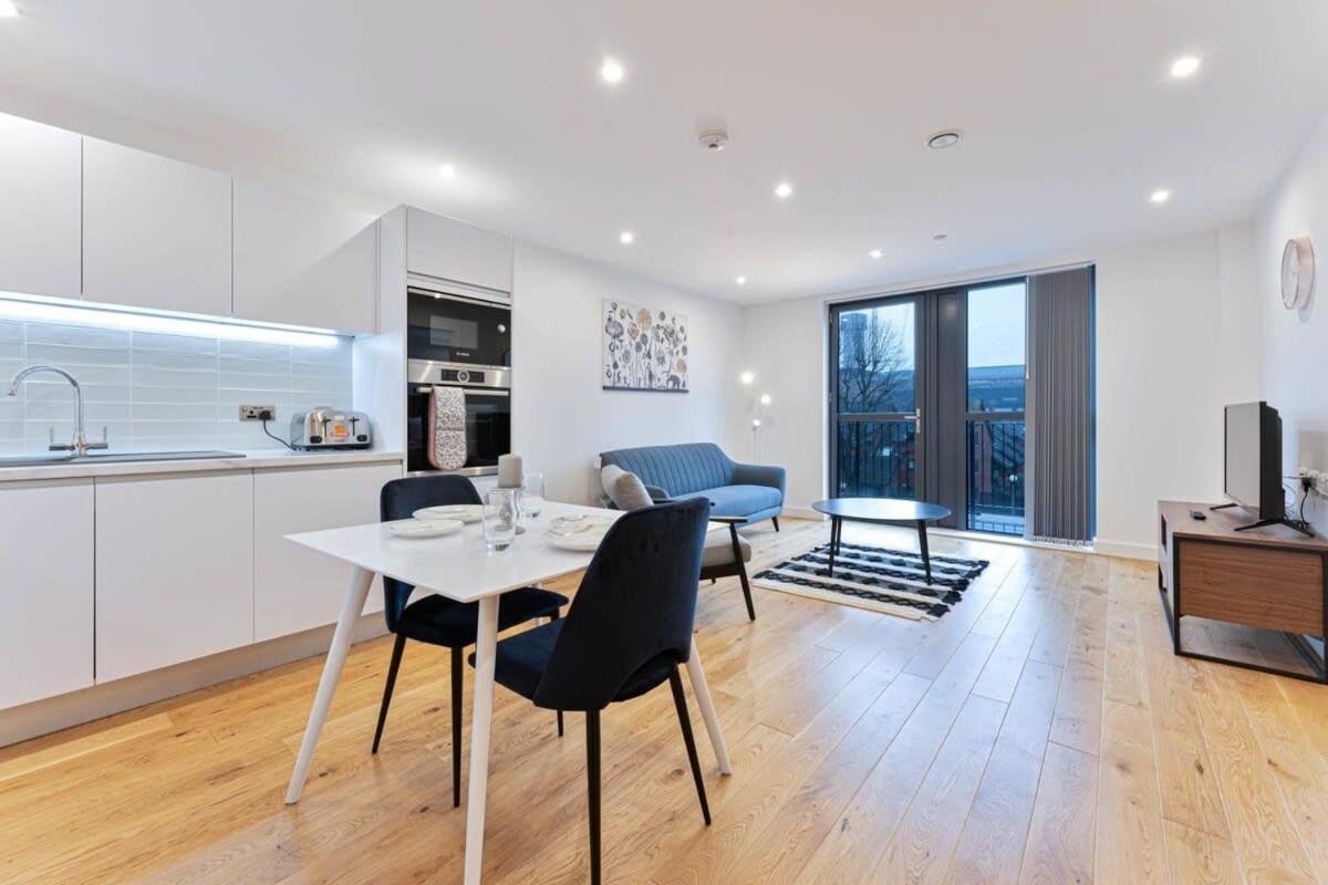 Lovely 1 Bedroom Apartment In Central Location Birmingam Exterior foto